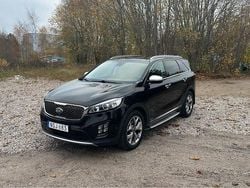 Svart Begagnad 2017 Kia Sorento SUV | 250 000 kr (Bra pris)