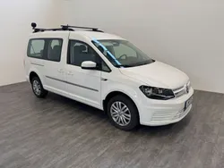 Vit Begagnad 2017 VW Caddy Maxi Life Life Minibuss | 275 000 kr (Marknadspris)