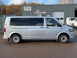 Silver Begagnad 2018 VW Caravelle Trendline Minibuss | 239 900 kr (Bra pris)