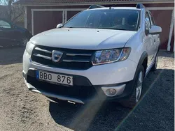 Vit Begagnad 2014 Dacia Sandero Stepway Halvkombi | 46 500 kr (Bra pris)