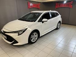 Vit Begagnad 2022 Toyota Corolla Active Kombi | 239 000 kr (Bra pris)