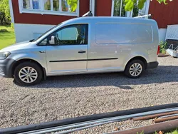 Silver Begagnad 2016 VW Caddy Maxi Minibuss | 95 000 kr (Bra pris)