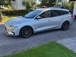 Grå Begagnad 2019 Ford Focus Titanium Kombi | 114 000 kr (Bra pris)