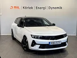 Vit Begagnad 2024 Opel Astra Kombi | 259 900 kr (Marknadspris)