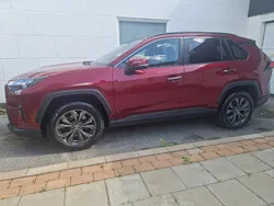 Röd Begagnad 2022 Toyota RAV4 Hybrid Executive SUV | 349 000 kr (Bra pris)