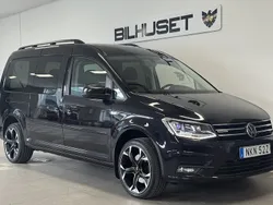 Svart Begagnad 2018 VW Caddy Maxi Life Life Minibuss | 159 900 kr (Marknadspris)