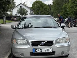 Grå Begagnad 2008 Volvo S60 Sedan | 38 000 kr (Marknadspris)
