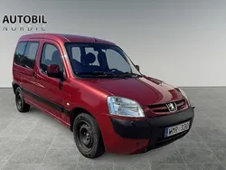 Röd Begagnad 2005 Peugeot Partner Minibuss | 26 500 kr (Marknadspris)