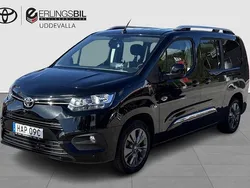 Svart Begagnad 2022 Toyota Proace Verso Active Kombi | 359 900 kr (Marknadspris)