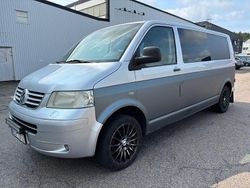 Vit (silver) Begagnad 2006 VW T5 Van | 48 800 kr