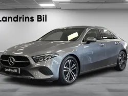 Mörkgrå Begagnad 2023 Mercedes A220 Sedan | 379 000 kr