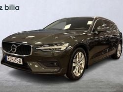 Mörkgrå Begagnad 2021 Volvo V60 Momentum Kombi | 279 900 kr (Bra pris)