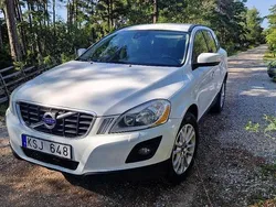Vit Begagnad 2010 Volvo XC60 Kinetic SUV | 72 000 kr (Marknadspris)