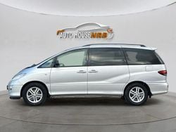 Silver Begagnad 2005 Toyota Previa Minibuss | 59 500 kr