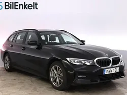 Svart Begagnad 2021 BMW 330e Sport Line Kombi | 243 900 kr (Superpris)