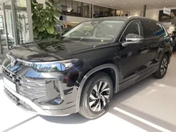 Svart Ny 2025 VW Tayron Life SUV | 449 200 kr (Marknadspris)