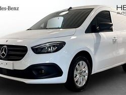 Vit (white) Ny 2025 Mercedes Citan 110 Edition Van | 348 750 kr (Marknadspris)