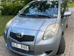 Grå Begagnad 2006 Toyota Yaris Halvkombi | 26 000 kr (Bra pris)