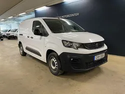 Vit Begagnad 2022 Peugeot Partner Minibuss | 229 900 kr (Dyr)