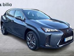 Grå Begagnad 2022 Lexus UX 250h Sport Design Packet SUV | 309 900 kr (Marknadspris)