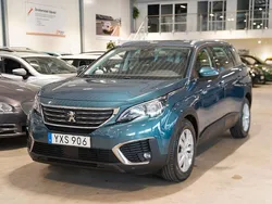 Grön Begagnad 2017 Peugeot 5008 Minibuss | 139 900 kr (Bra pris)