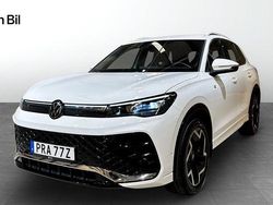 Vit Begagnad 2025 VW Tiguan R-line SUV | 469 900 kr (Marknadspris)