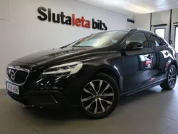 Svart Begagnad 2019 Volvo V40 CC Kombi | 194 900 kr (Marknadspris)
