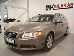 Grå Begagnad 2010 Volvo V70 Momentum Kombi | 119 900 kr (Lite dyr)