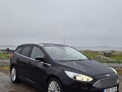 Svart Begagnad 2016 Ford Focus Titanium X Kombi | 85 000 kr (Marknadspris)