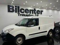 Vit Begagnad 2015 Opel Combo Minibuss | 59 900 kr
