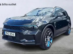 Svart Begagnad 2023 Lynk & Co 01 SUV | 329 900 kr (Marknadspris)