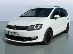 Vit Begagnad 2017 VW Sharan GT Minibuss | 249 000 kr (Marknadspris)