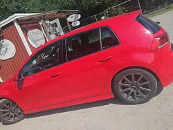 Röd Begagnad 2015 VW Golf VII GT Halvkombi | 99 900 kr (Marknadspris)