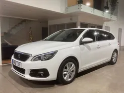 Vit Begagnad 2020 Peugeot 308 Active Kombi | 138 900 kr (Marknadspris)