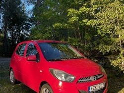 Röd Begagnad 2011 Hyundai i10 Halvkombi | 58 000 kr (Marknadspris)