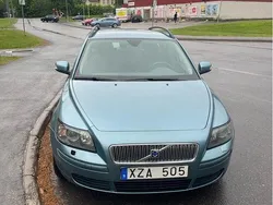 Blå Begagnad 2007 Volvo V50 Kinetic Kombi | 24 000 kr (Marknadspris)