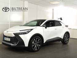 Vit Begagnad 2024 Toyota C-HR Style SUV | 368 900 kr (Lite dyr)