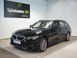 Svart Begagnad 2020 BMW 330e Sport Line Kombi | 255 900 kr (Marknadspris)