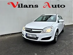 Vit Begagnad 2010 Opel Astra Kombi | 29 900 kr (Marknadspris)