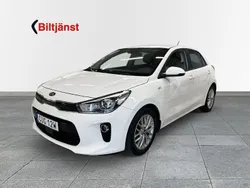 Vit Begagnad 2019 Kia Rio Halvkombi | 139 000 kr (Marknadspris)