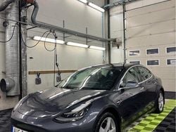 Begagnad 2019 Tesla Model 3 Long Range AWD Sedan | 249 900 kr (Marknadspris)
