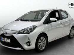 Silver Begagnad 2017 Toyota Yaris Active Halvkombi | 104 000 kr (Marknadspris)