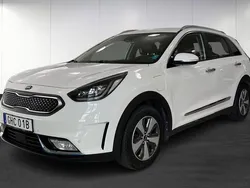 Vit (white) Begagnad 2019 Kia Niro SUV | 219 900 kr (Marknadspris)