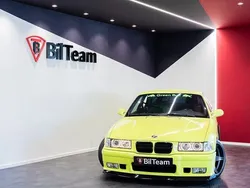 Ljusgrön Begagnad 1993 BMW 325 Sportkupé | 219 900 kr