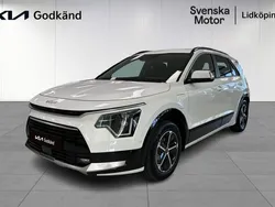 Vit Begagnad 2023 Kia Niro Advance SUV | 389 900 kr (Lite dyr)