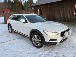 Begagnad 2019 Volvo V90 CC Kombi | 175 000 kr (Marknadspris)