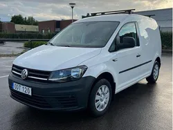 Vit Begagnad 2017 VW Caddy Minibuss | 89 900 kr (Superpris)