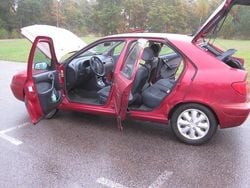Röd Begagnad 2001 Citroën Xsara Halvkombi | 11 900 kr