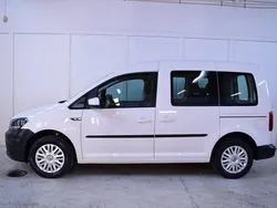 Vit Begagnad 2017 VW Caddy Life Minibuss | 124 900 kr (Dyr)