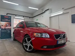 Röd Begagnad 2012 Volvo S40 Momentum Sedan | 79 900 kr (Lite dyr)
